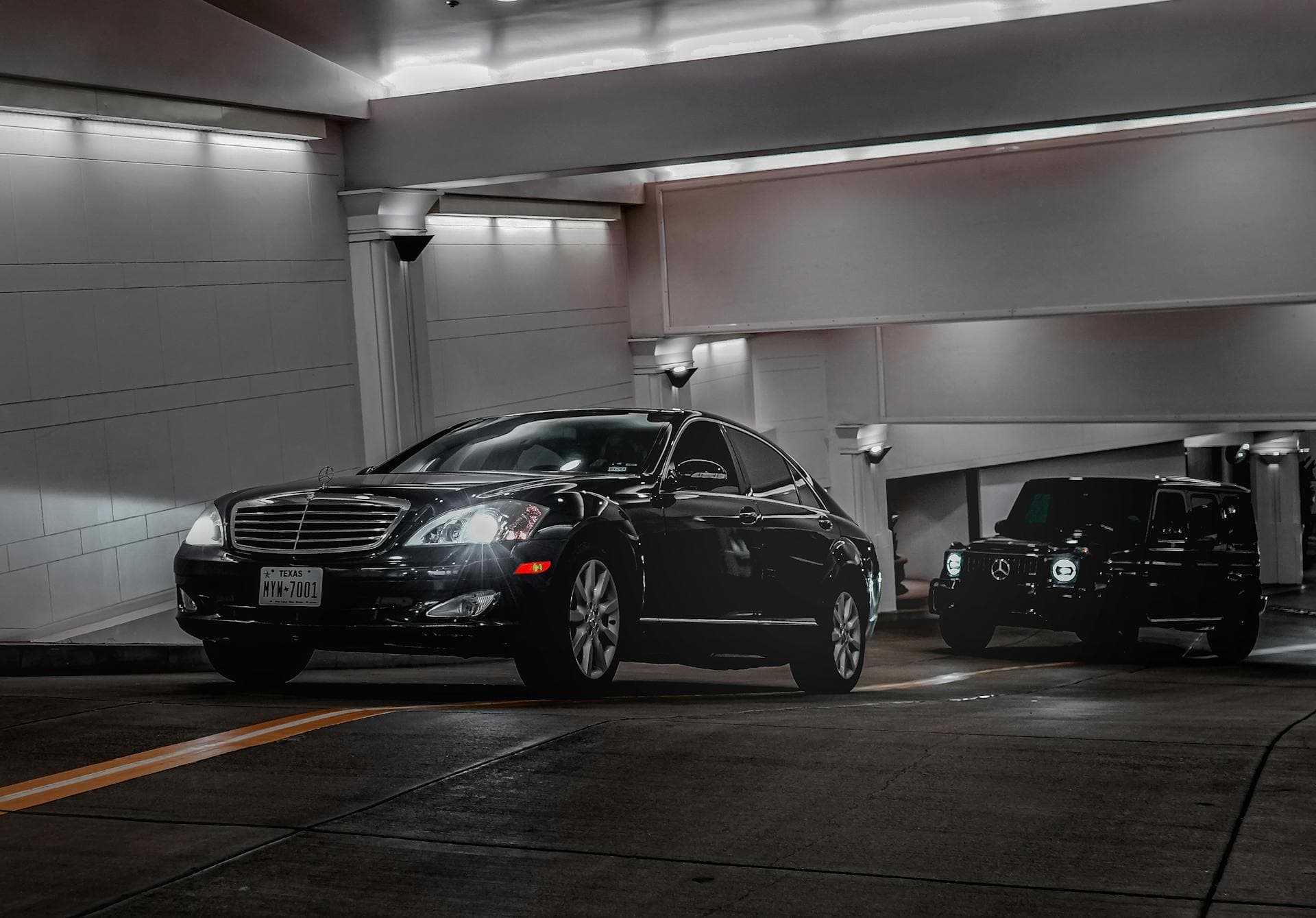 Black Mercedes-Benz luxury sedan, Limo Hire Adelaide chauffeur service
